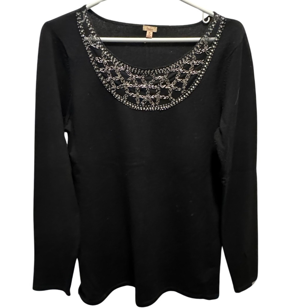 Reba beautiful long sleeve, embellished Neckline Black Sweater size Medium